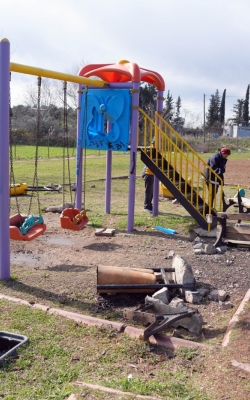 Çukurova Belediyesi Parkına Saldırı
